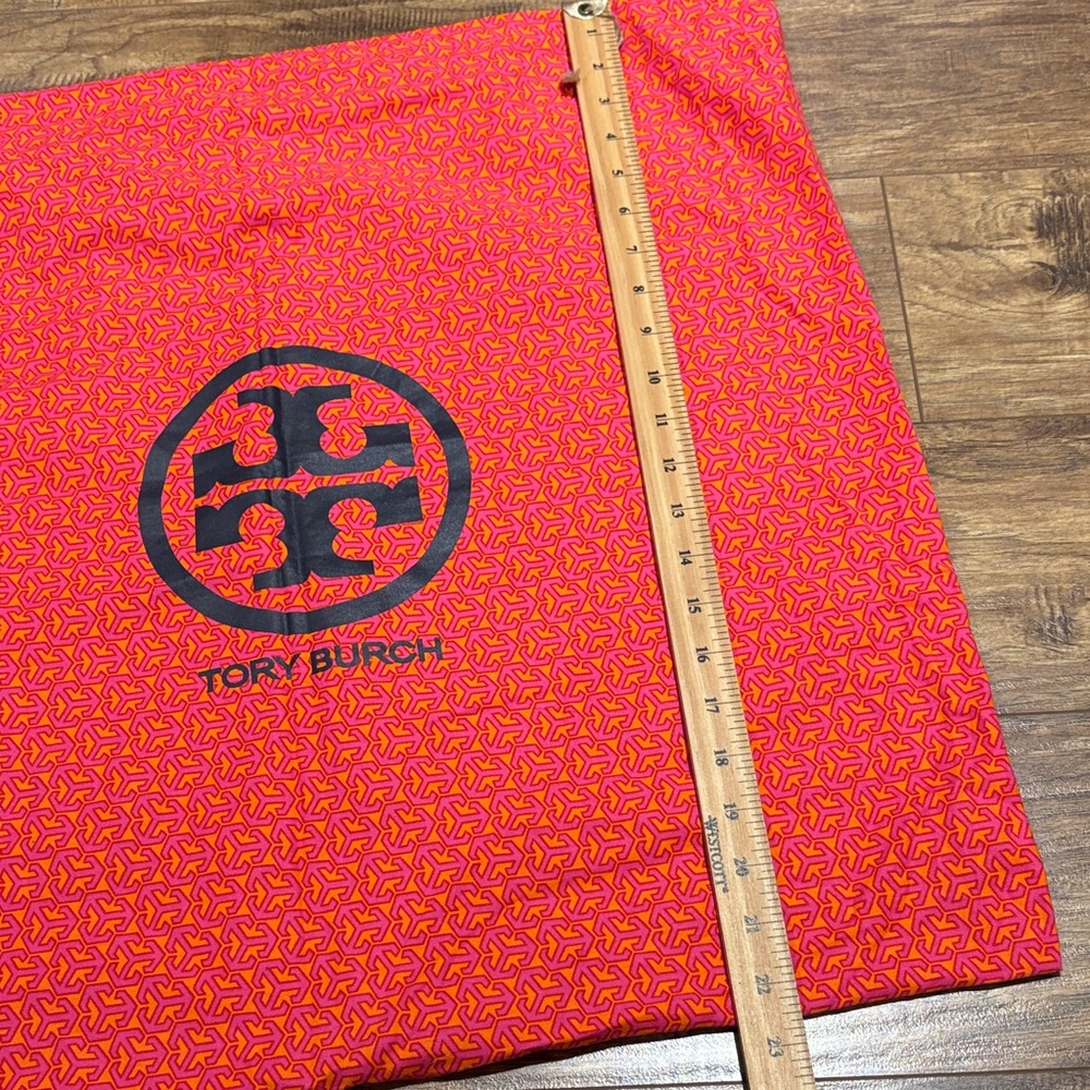 Tory Burch Red Patterned Bag - Picture 3 of 7